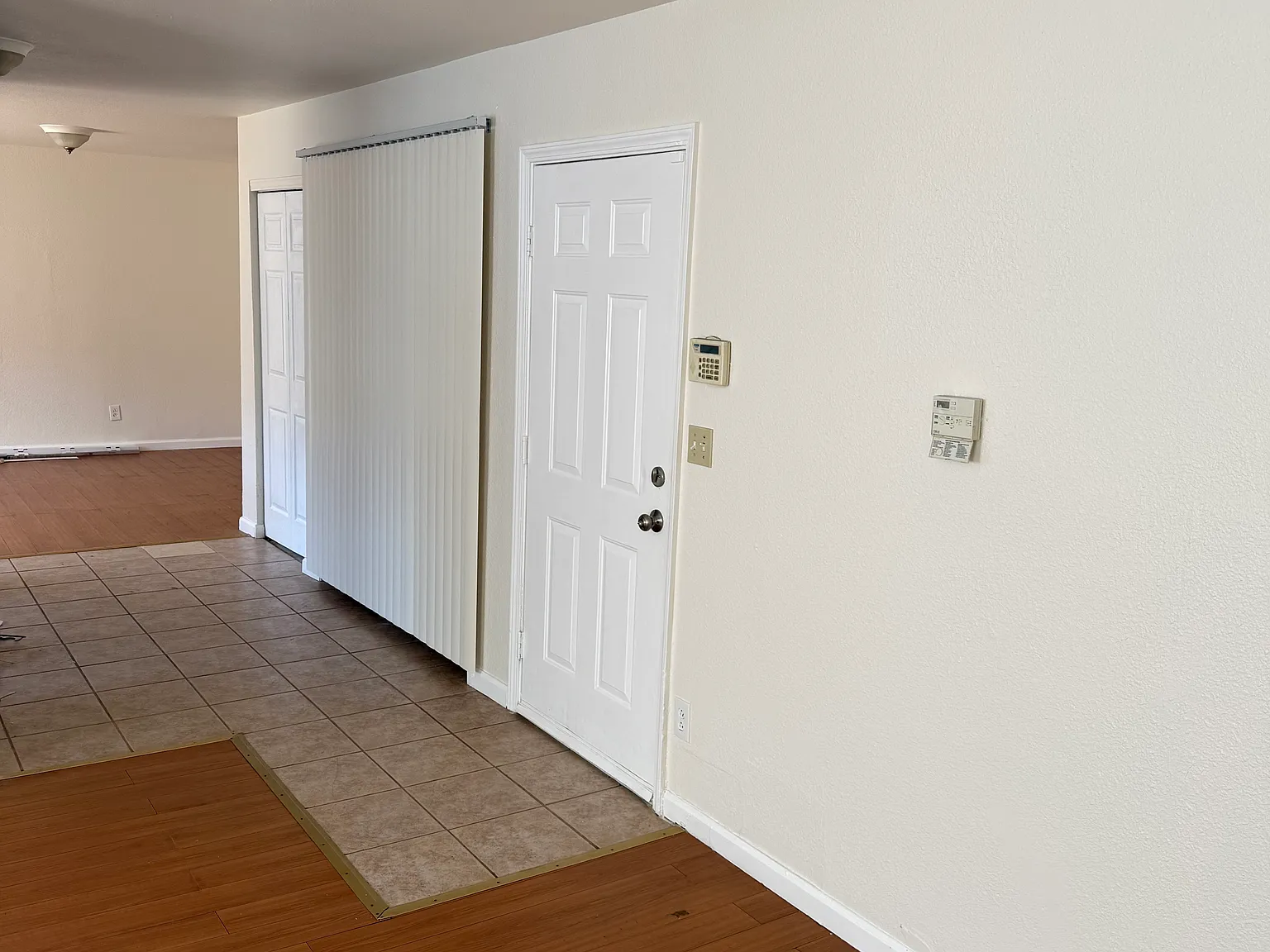 4 bed, 1650 sqft, $4,096 — Photo 2