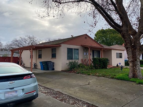 3rd image of 754 Rosewood Ave
