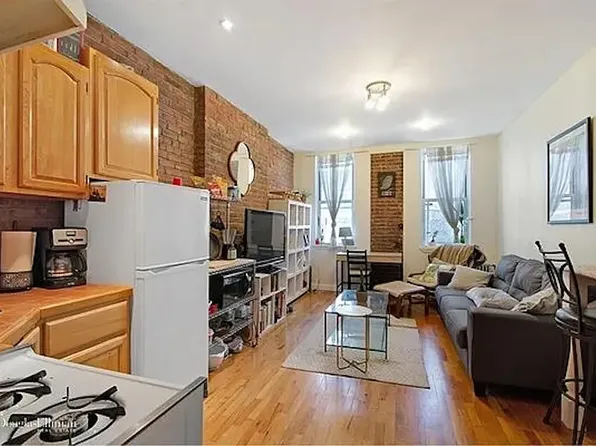 340 Atlantic Avenue image 1 of 8