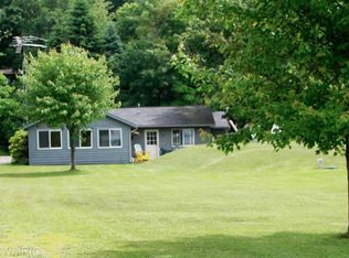 4735 N Lakeshore Dr, Ludington, MI 49431