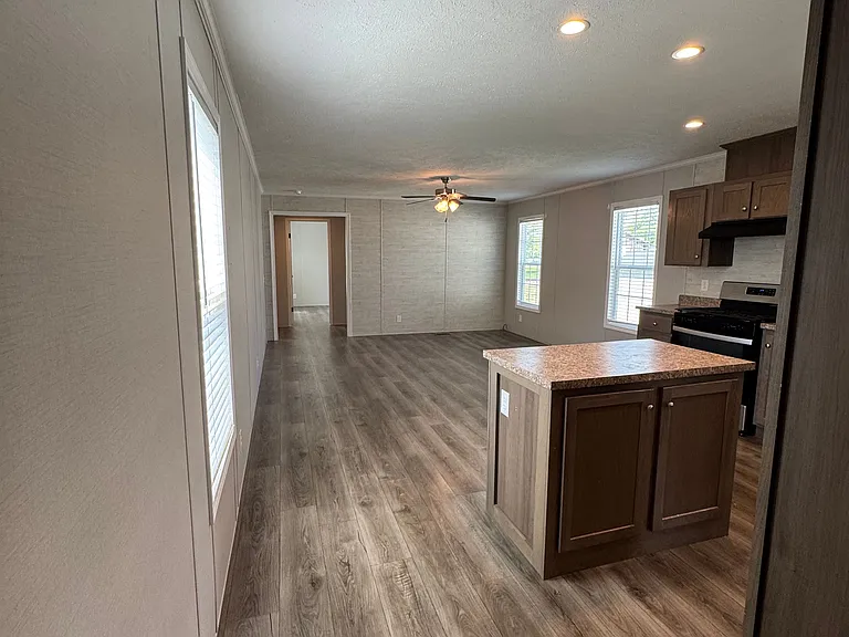 Oak Tree Village — Photo 28