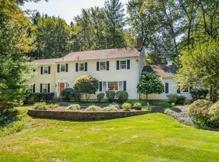 35 Beldenwood Rd, Simsbury, CT 06070
