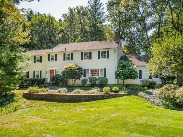 35 Beldenwood Road, Simsbury, CT 06070