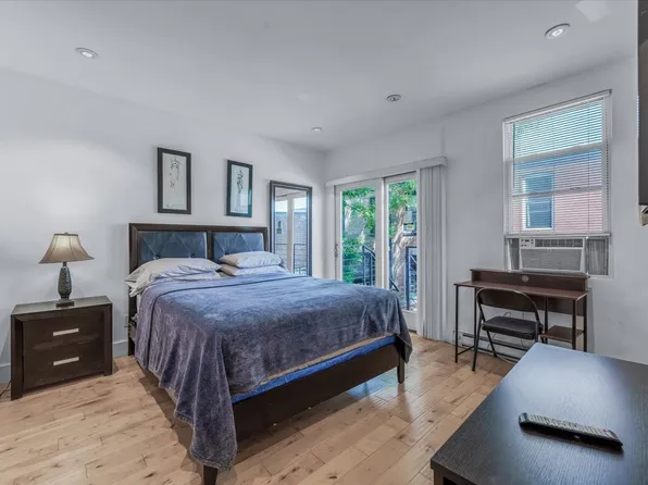 698 Lexington Avenue image 35 of 36