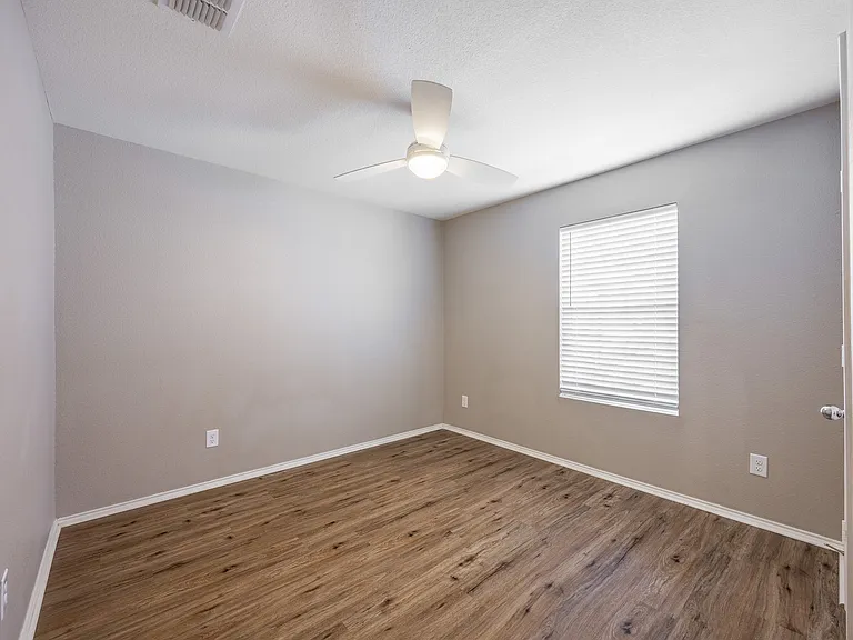 5661 McClelland St — Photo 10