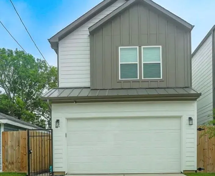 3727 Dreyfus St — Photo 1