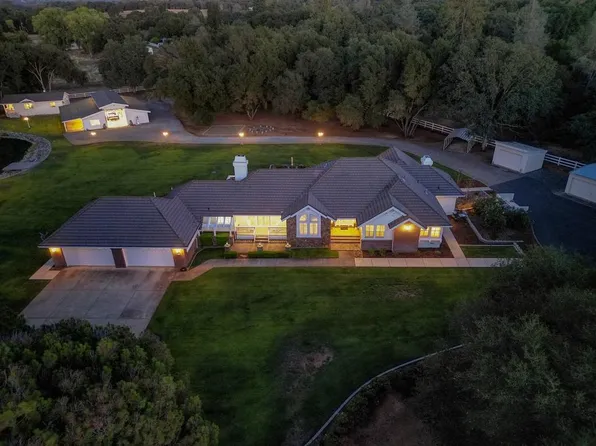 2675 Sorney Loop Rd, Rescue, CA 95672