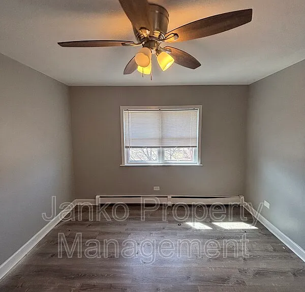 21907 Jeffrey Ave #3B — Photo 5