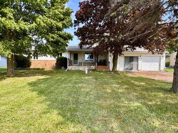 8119 Van Vleet Rd, Gaines, MI 48436