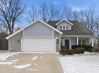 15501 Grassy Willow Dr, Huntertown, IN 46748