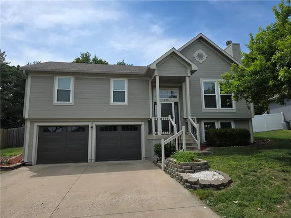 200 Highland Dr, Raymore, MO 64083