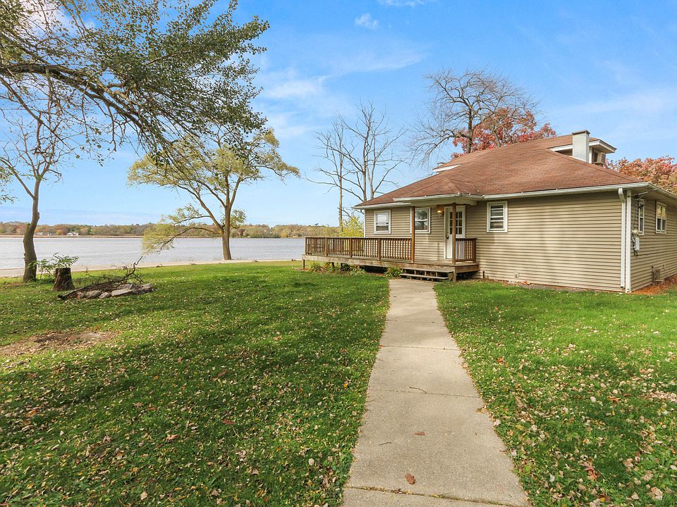 1st image of N1398 Lakeshore Dr