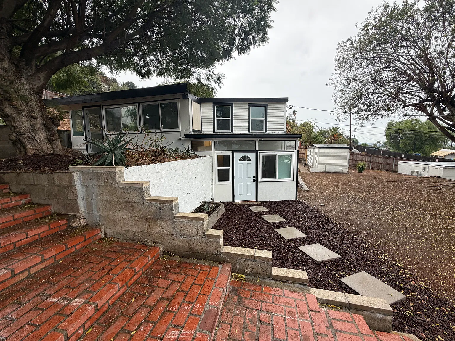 3 bed, 1600 sqft, $3,500 — Photo 1