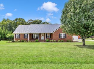 18 Lacy Rd, Fayetteville, TN 37334