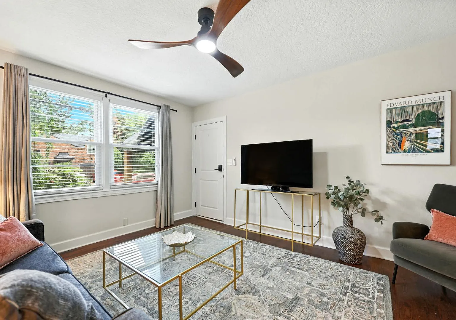 1848 Naldo Avenue - 1 — Photo 3