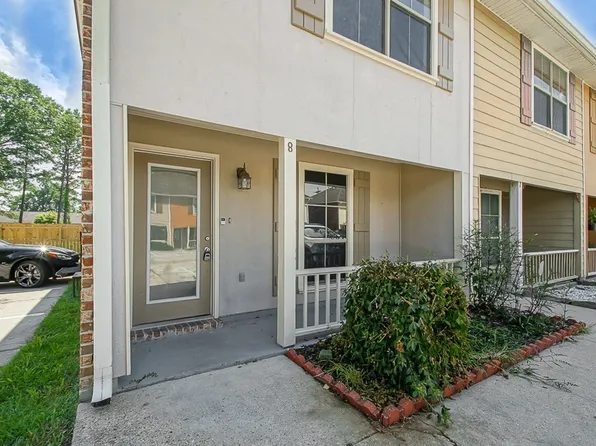 13080 Burgess Ave APT 8, Walker, LA 70785