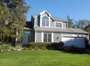 3713 Armour Ct, Woodridge, IL 60517