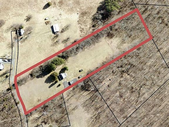 3rd image of 601 Yarish Ln