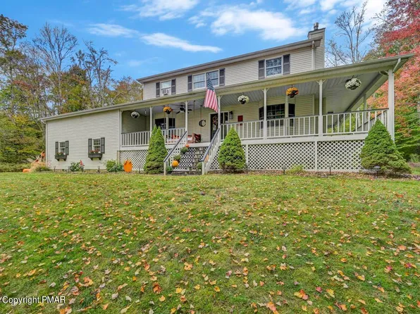 298 Scenic Dr, Blakeslee, PA 18610