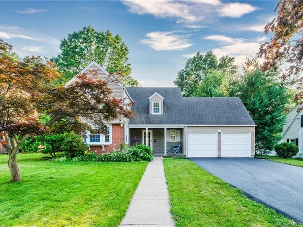 31 Webster Hill Boulevard, West Hartford, CT 06107