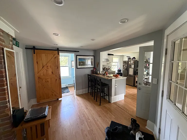 39 Maple St #B — Photo 3