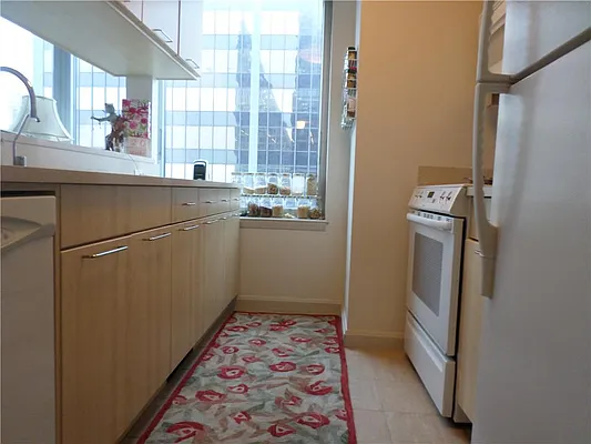 Rented by R New York | media 4