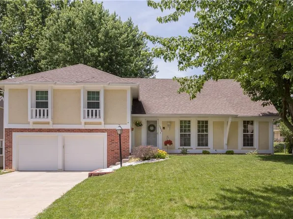 10004 Mastin Dr, Overland Park, KS 66212