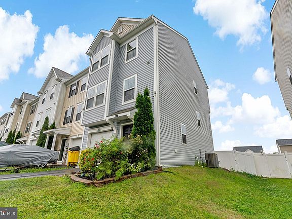 2nd image of 362 Rumbling Rock Rd