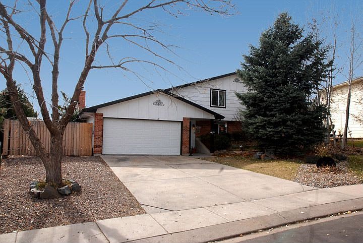 Front of 5487 Lantana