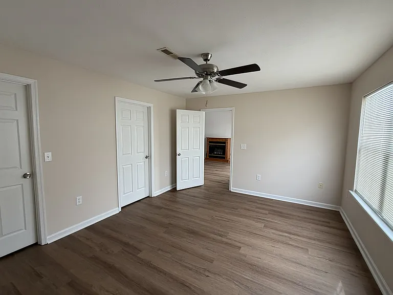 Commonwealth Senior Living at Christiansburg — Photo 40