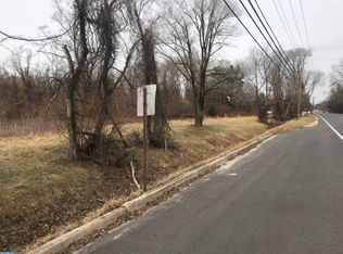 425 Oakshade Rd, Shamong, NJ 08088