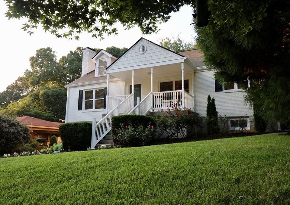 1st image of 1344 Briarwood Dr NE