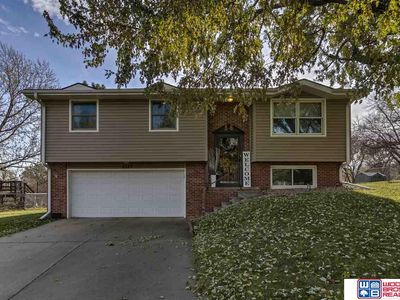 4327 Hallcliffe Rd, Lincoln, NE, 68516