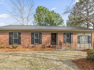 5909 Hunting Ridge Rd, Hope Mills, NC 28348