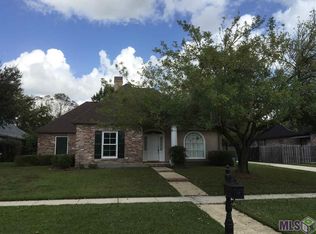 19213 S Trent Jones Dr, Baton Rouge, LA 70810