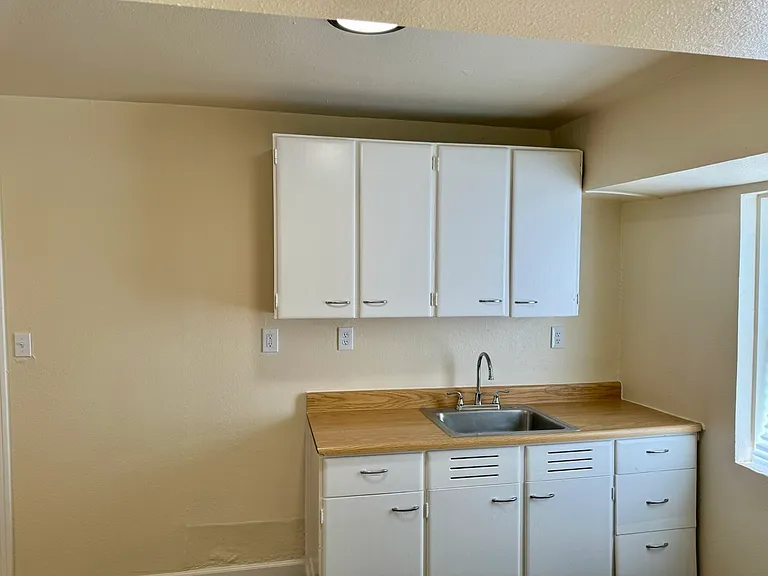 2515 N Franklin Ave #A — Photo 12