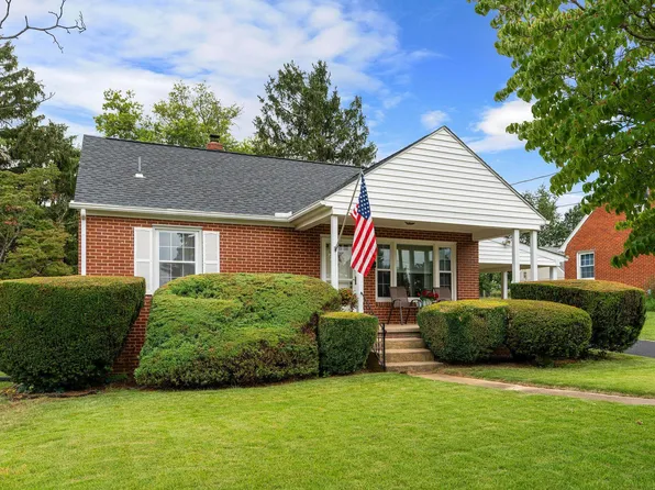 313 Alphin Ave, Waynesboro, VA 22980