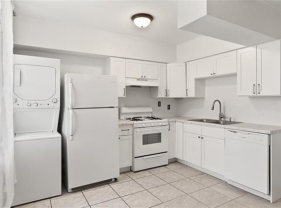 5th image of 2133 S Carrollton Ave