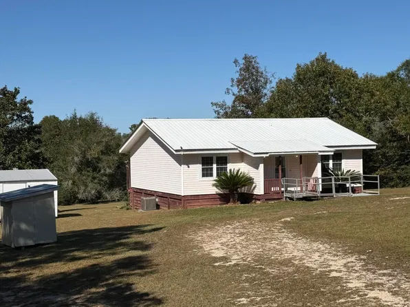 995 Highlands Cir, Alford, FL 32420