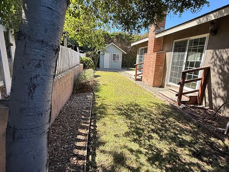 4558 Eileen Ln — Photo 32