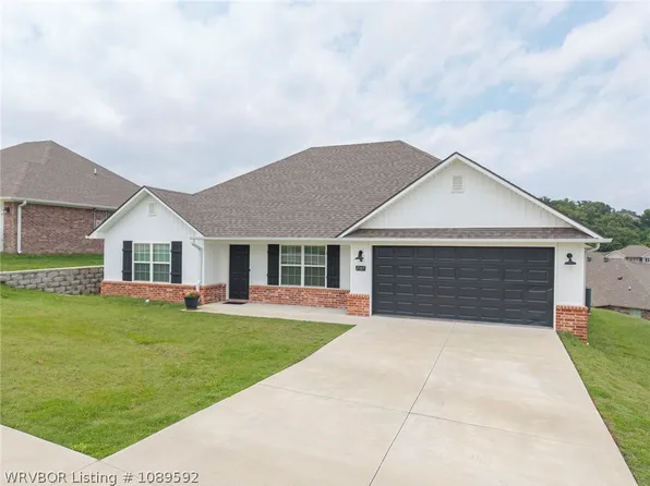 2107 Lisa Ln, Van Buren, AR 72956