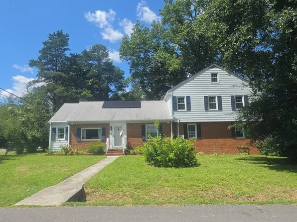 2600 Pine Grove Dr, Henrico, VA 23294