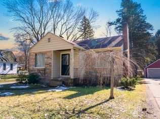 226 3 Mile Rd NE, Grand Rapids, MI 49505