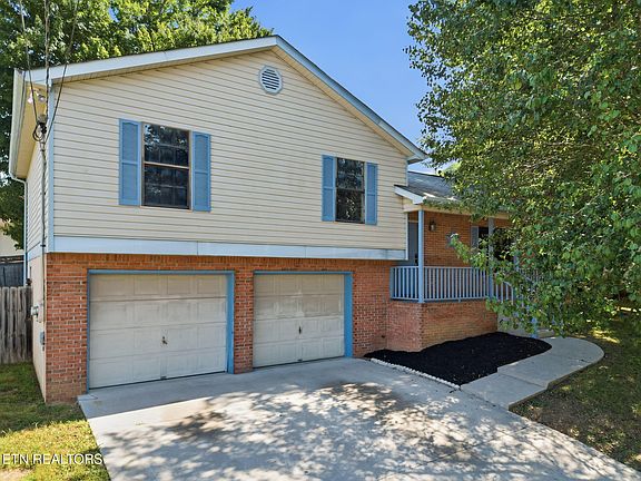 2nd image of 8979 Heathercrest Dr