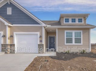 12416 S Parkwood Ln, Lake Lotawana, MO 64086