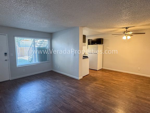 3rd image of 3744 Marlborough Ave APT 3