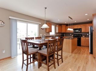 3906 Oak Ridge Dr SE, Cedar Rapids, IA 52403