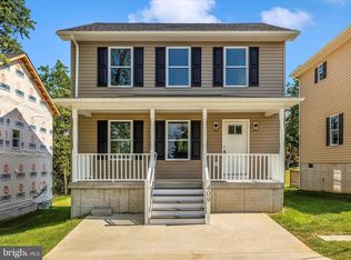 409 E E St, Brunswick, MD