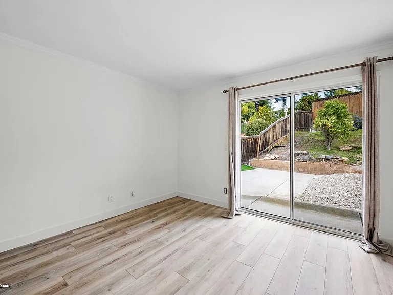 1654 Candlelight Ave — Photo 25
