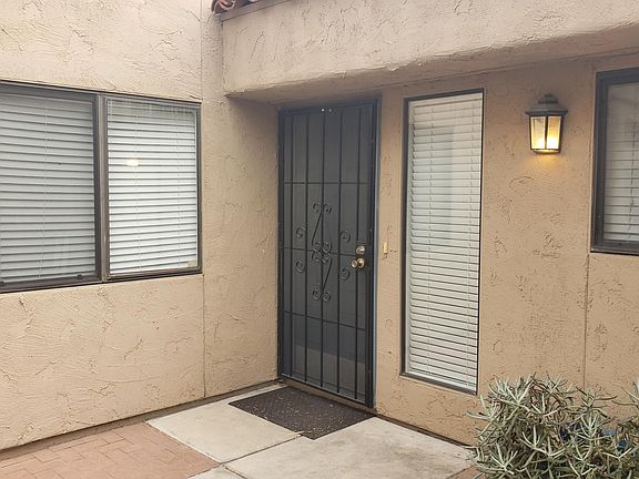 2nd image of 2966 E Greenlee St